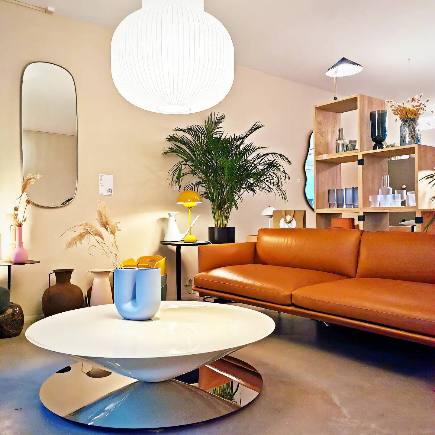 Float coffee table La Chance