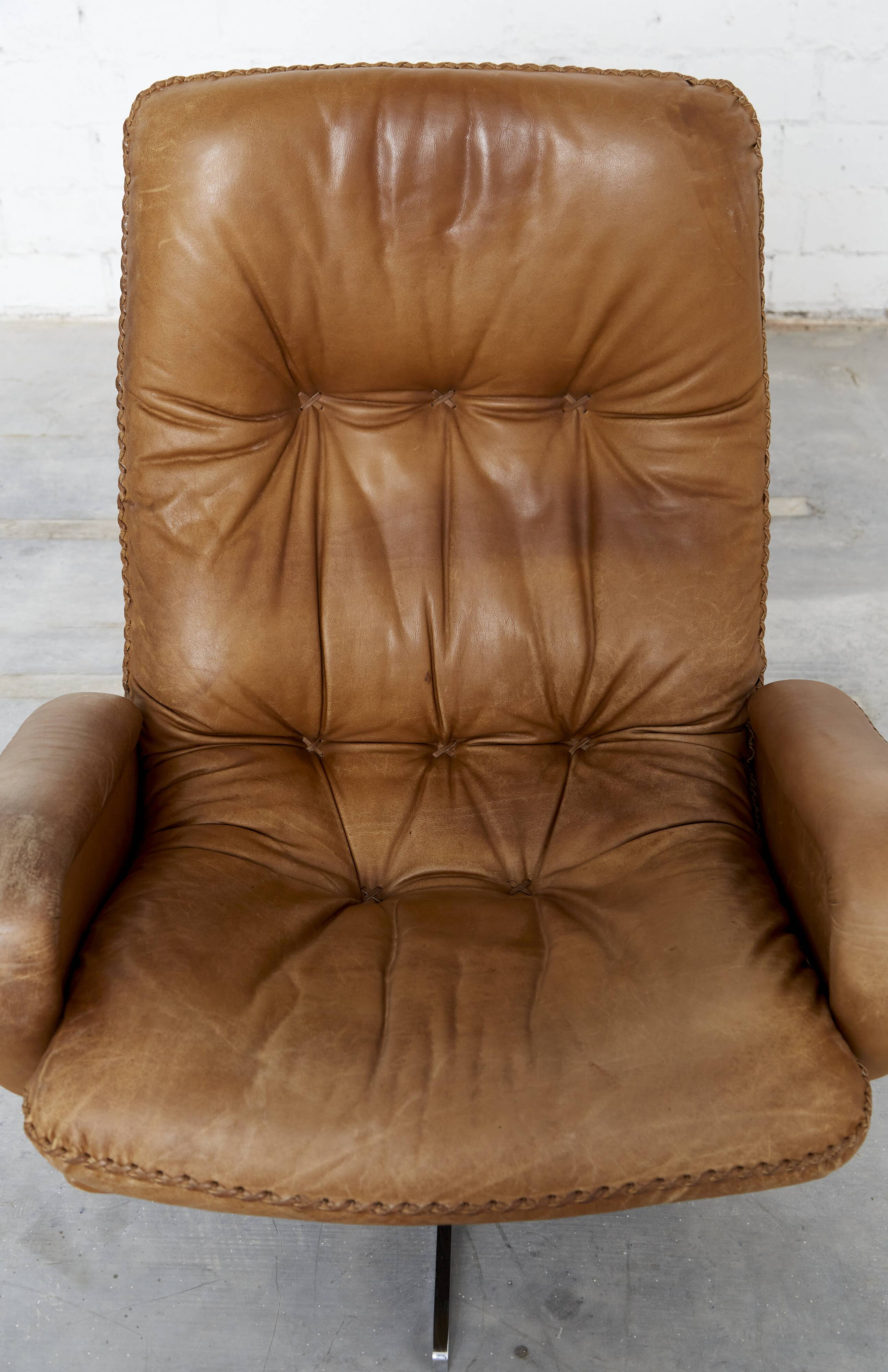 S231 James Bond Swivel Armchair from de Sede, 1960s