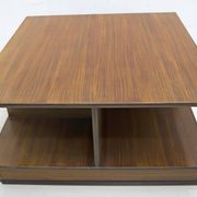 Table basse italienne en noyer de style moderne du milieu du siècle de F.Lli Saporiti, années 1960