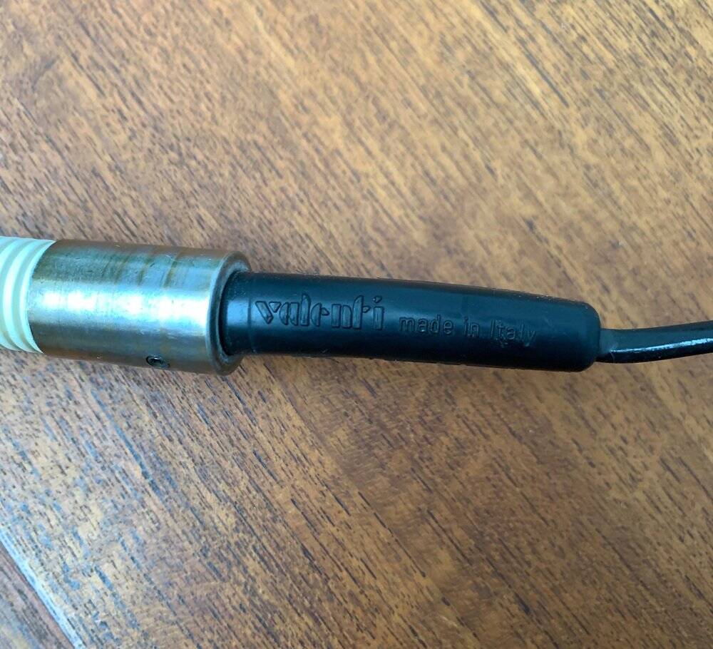 Vintage Space Age clamp lamp Italian Hebi by Isao Hosoe for Valenti Luce, 1970s, set of 2