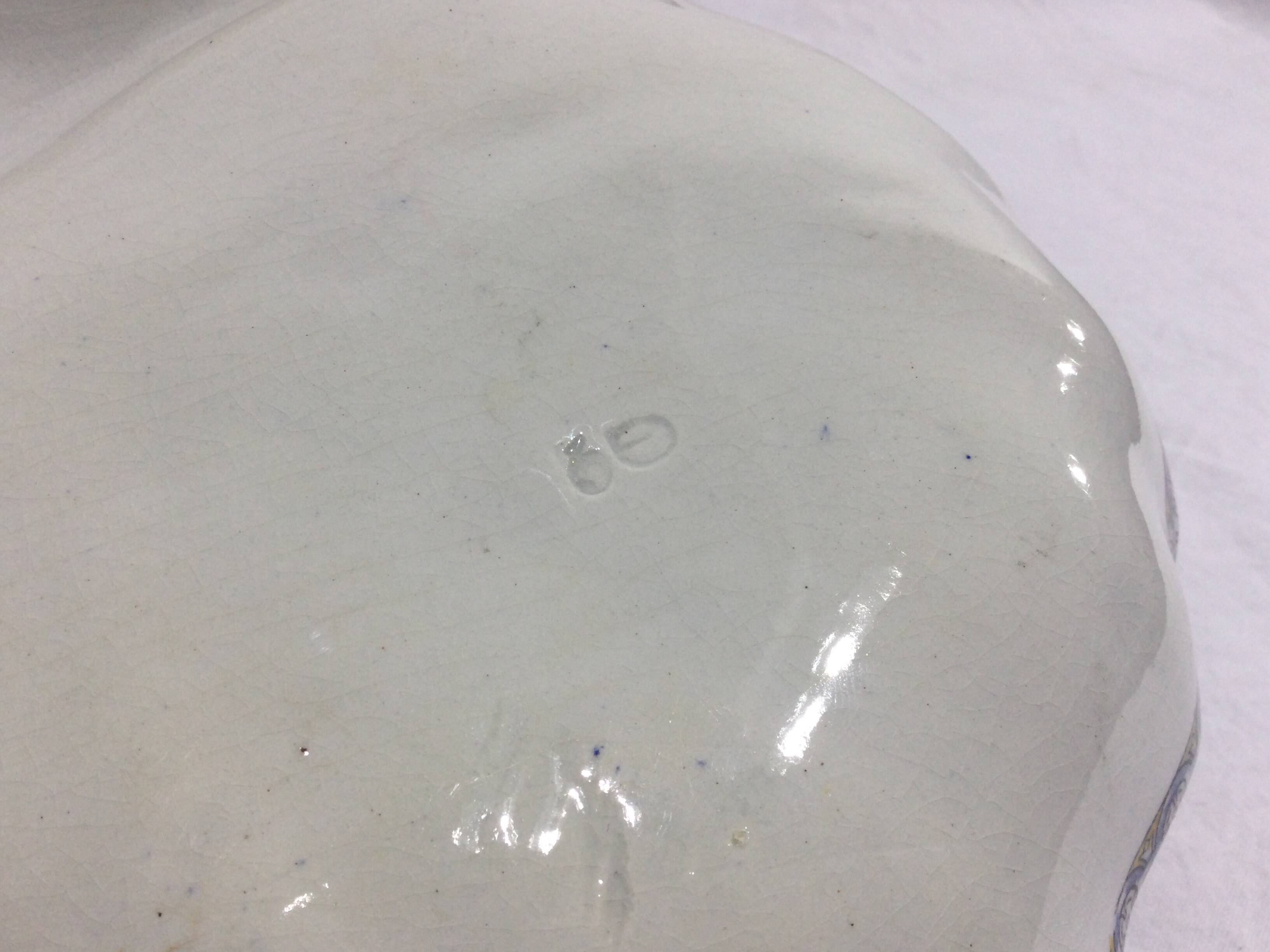 Gien - Hors d'oeuvres dish Renaissance décor