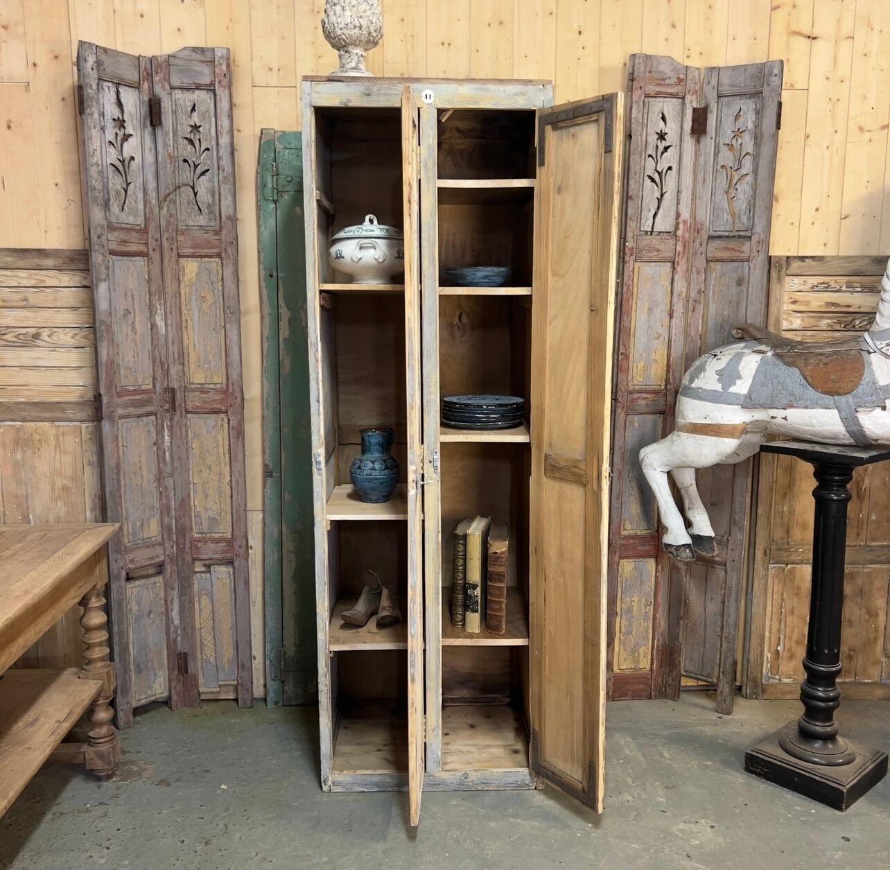 Patinated workshop locker N.41