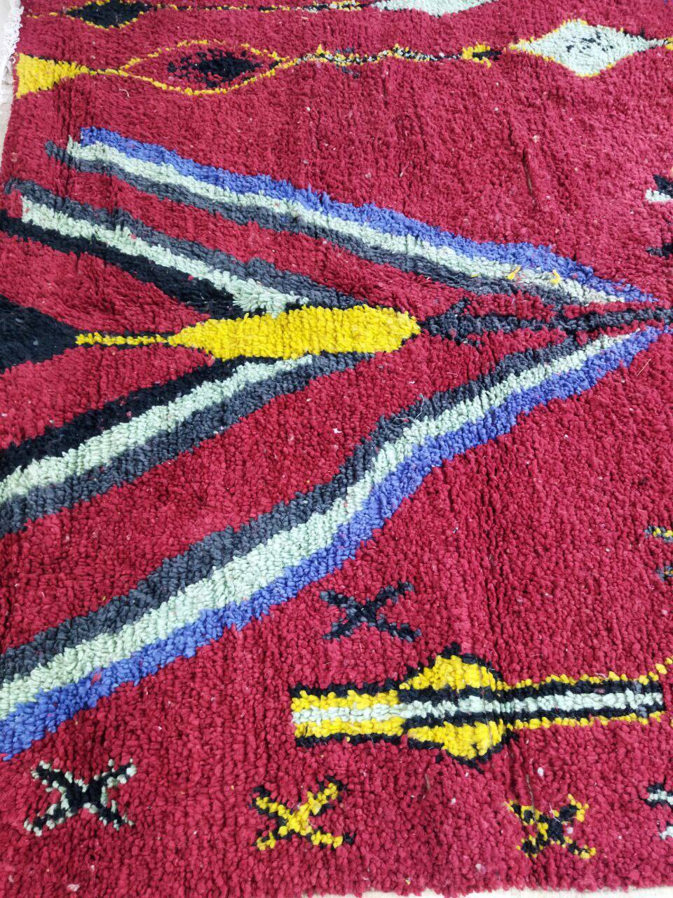 Handmade red moroccan berber rug 300 x 200 cm