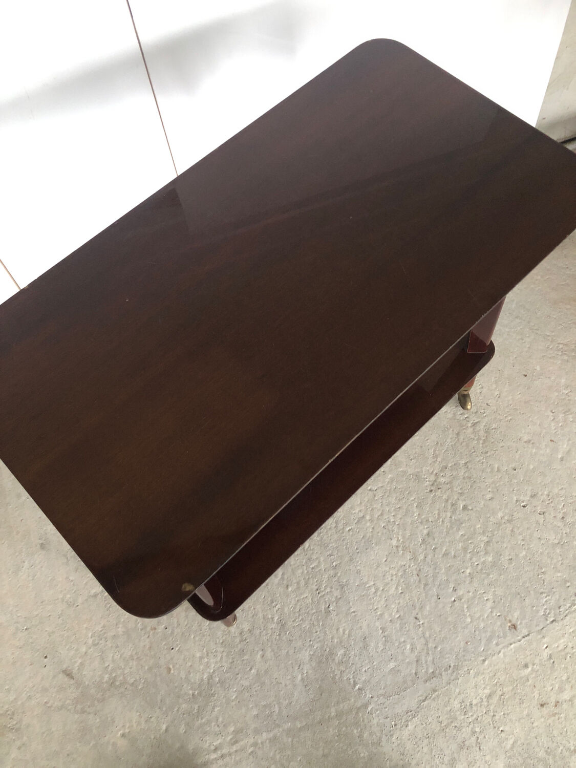 Service on wheels in Vintage varnished wood