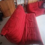 Ensemble TOGO de Ligne Roset-Alcentara Rouge-Canapé lit-Chauffeuse dangle-chauffeuse