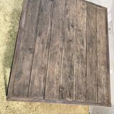 Table basse en bois brut