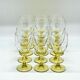 12 verres à pied jaune