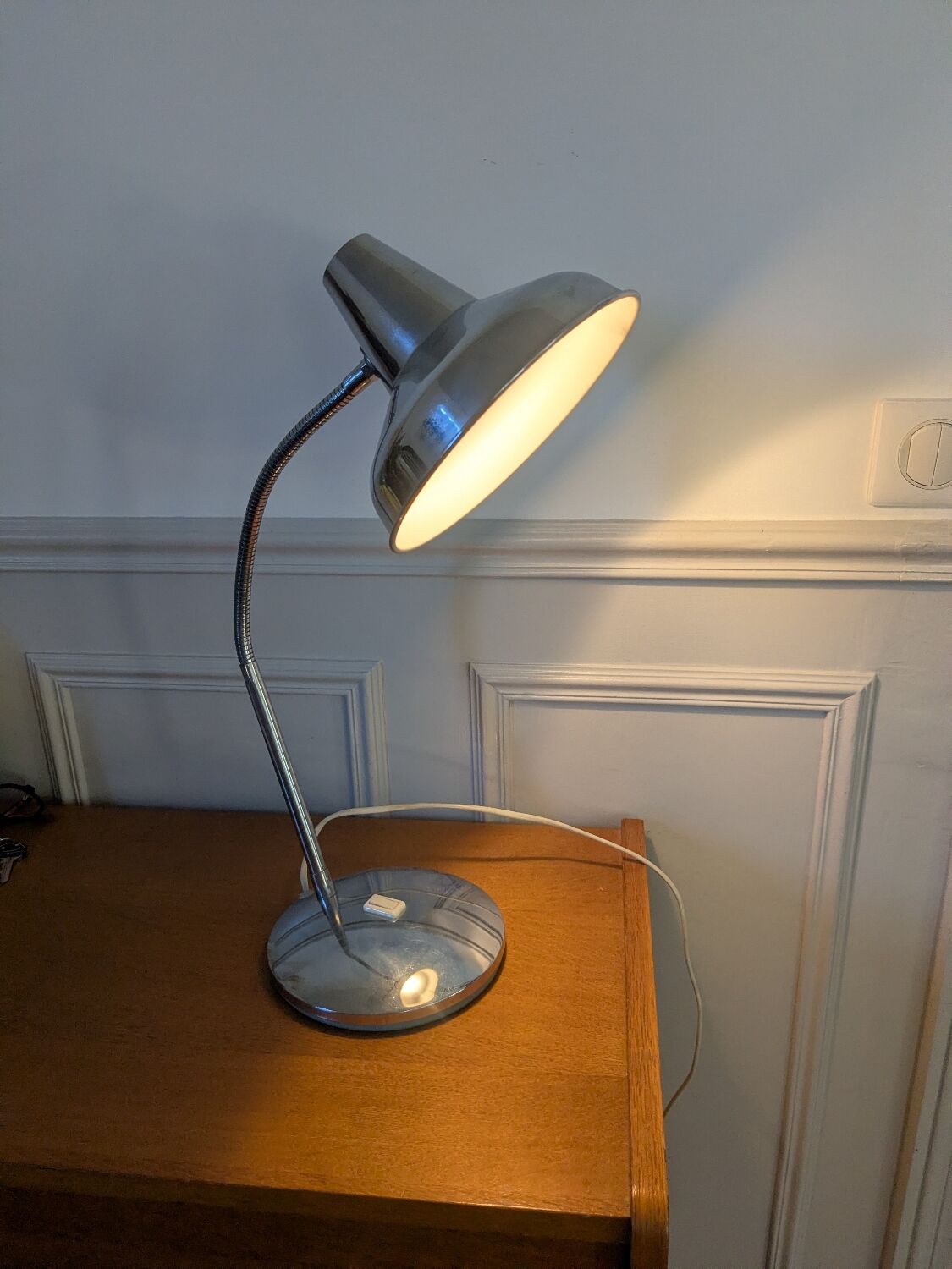 Vintage articulated lamp