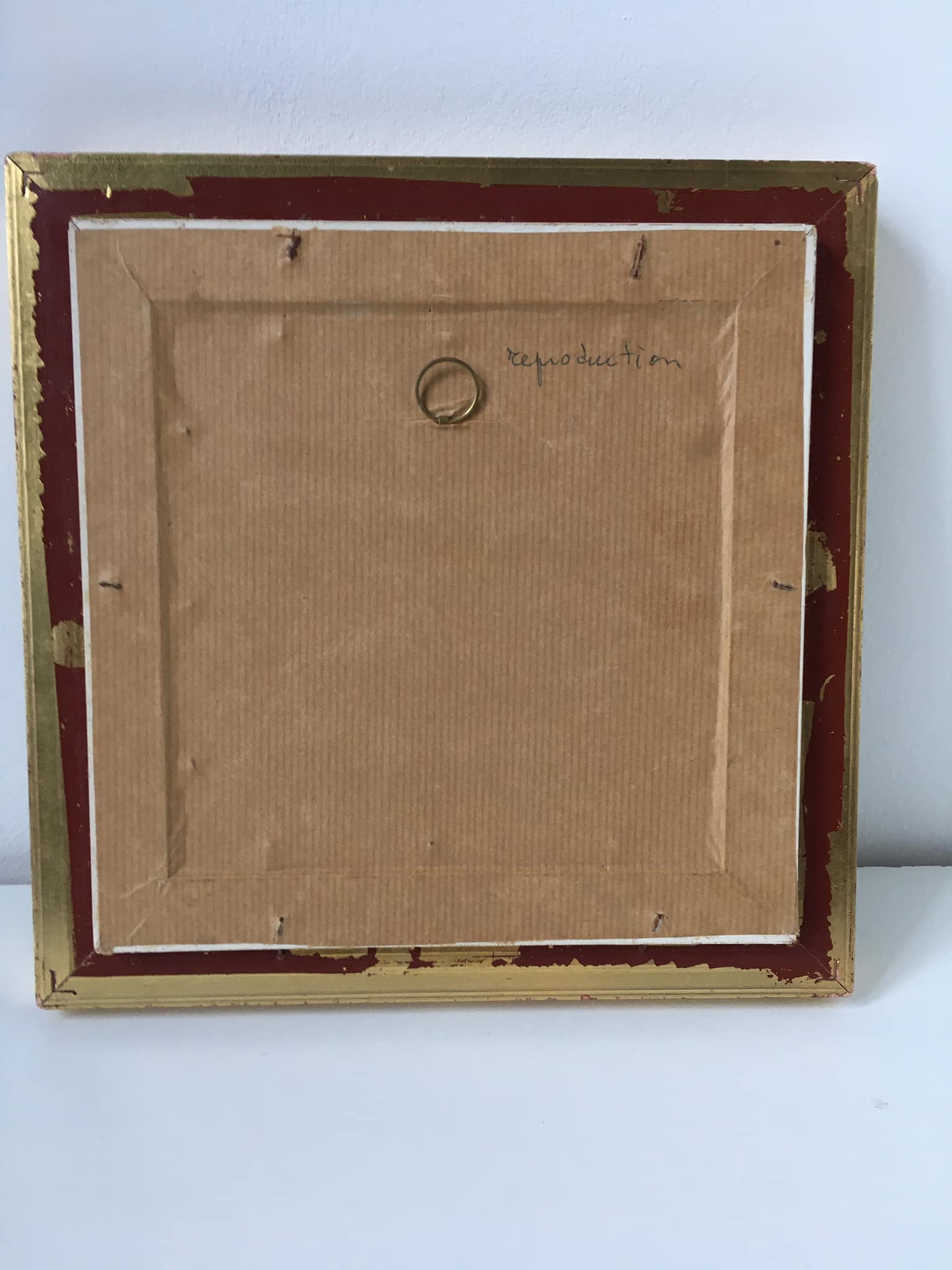 Table reproduction "beautiful colorful bird", gilded wood frame and green fabric