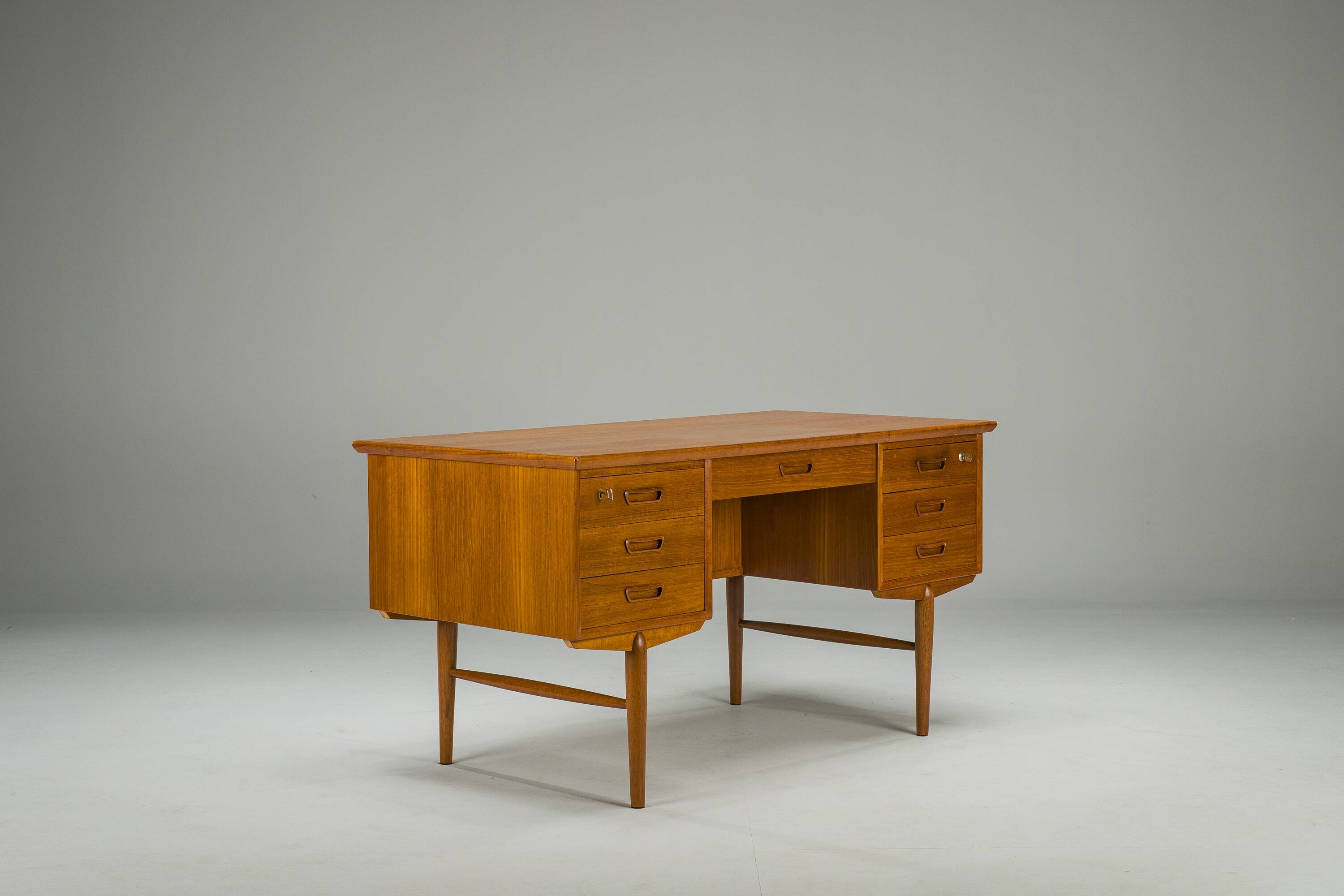 Mid-Century Modern Danish Teak Desk, 1960s