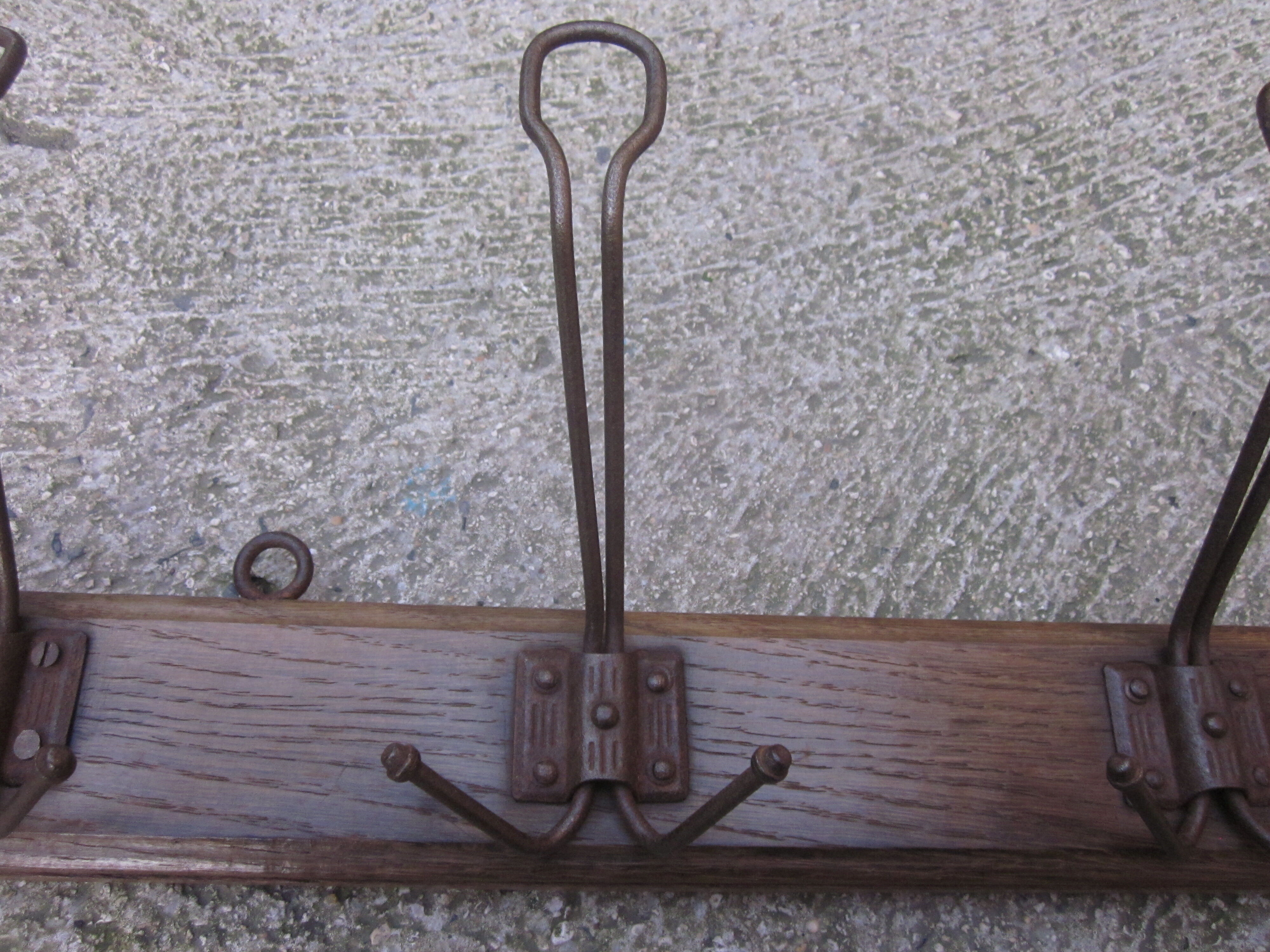 Old coat door has 5 racks