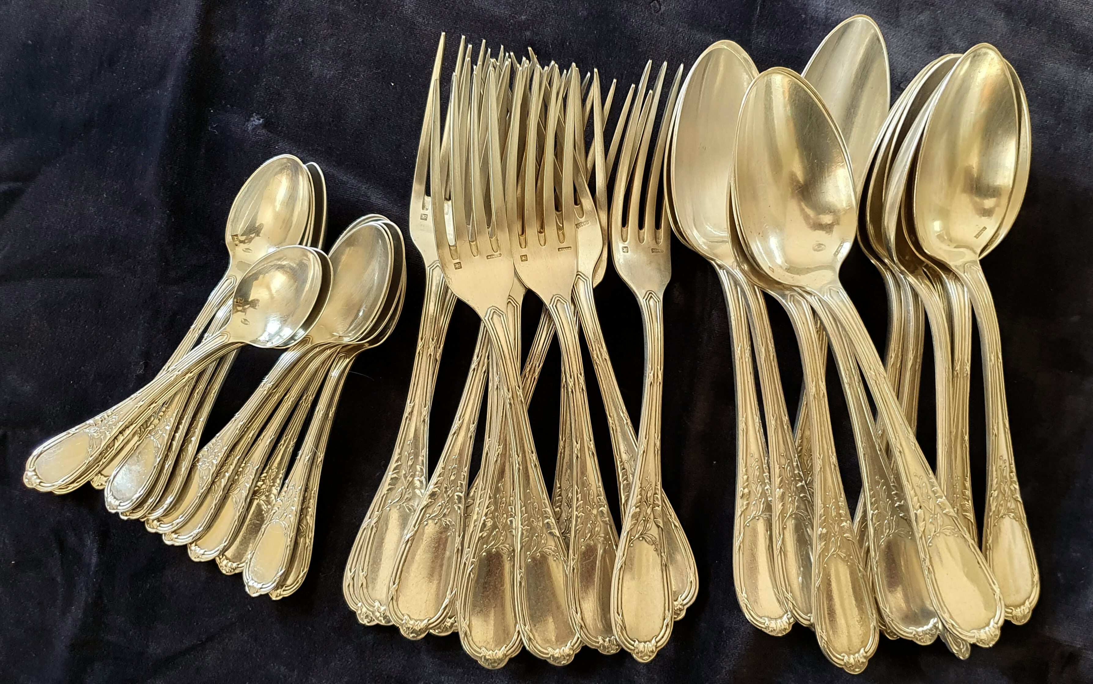 Ercuis silver metal housewife