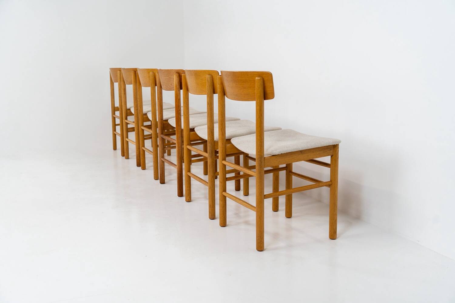 6x Farstrup Model 250 chairs