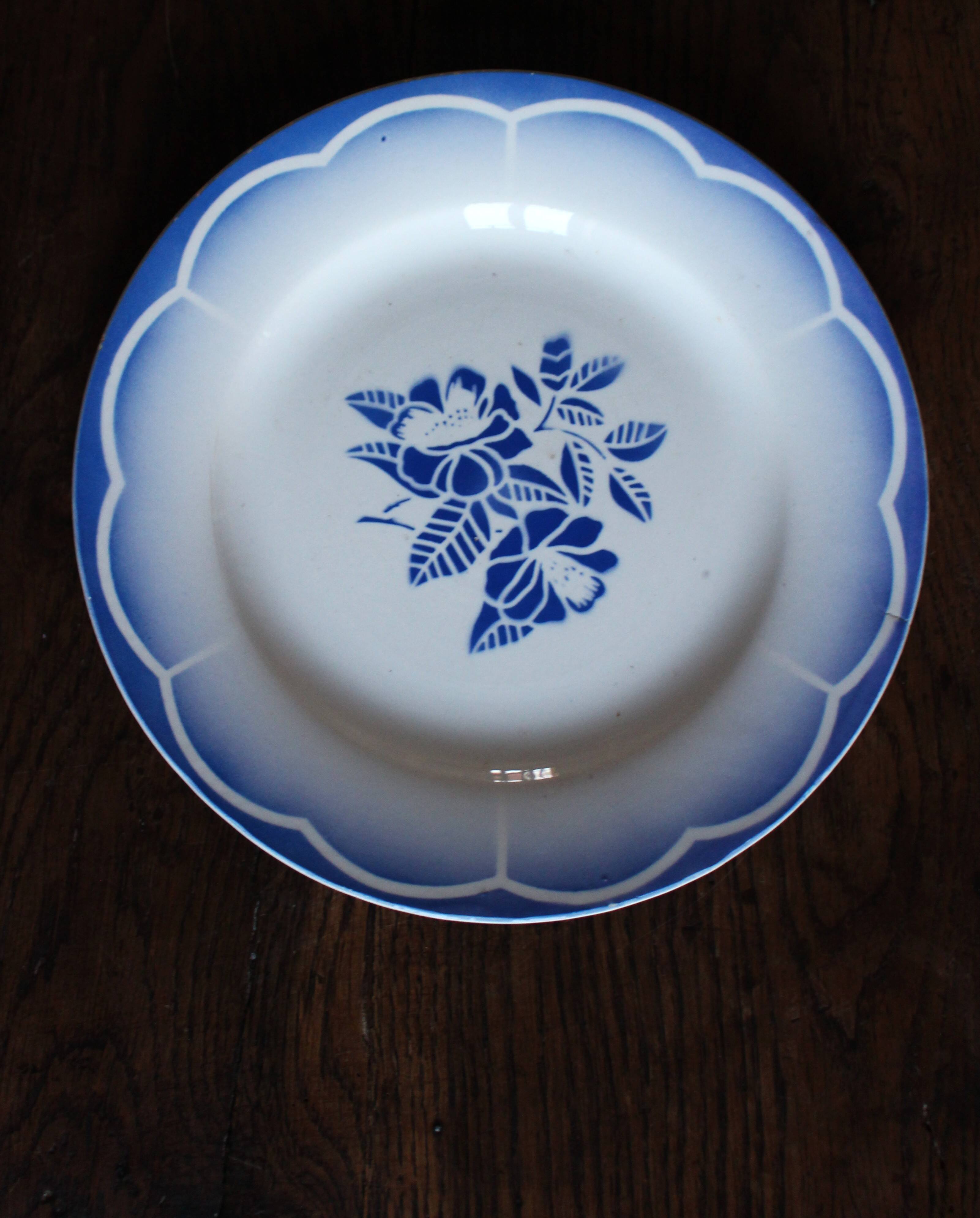 6 mismatched flat plates Fontanges Marsac Longwy Digoin