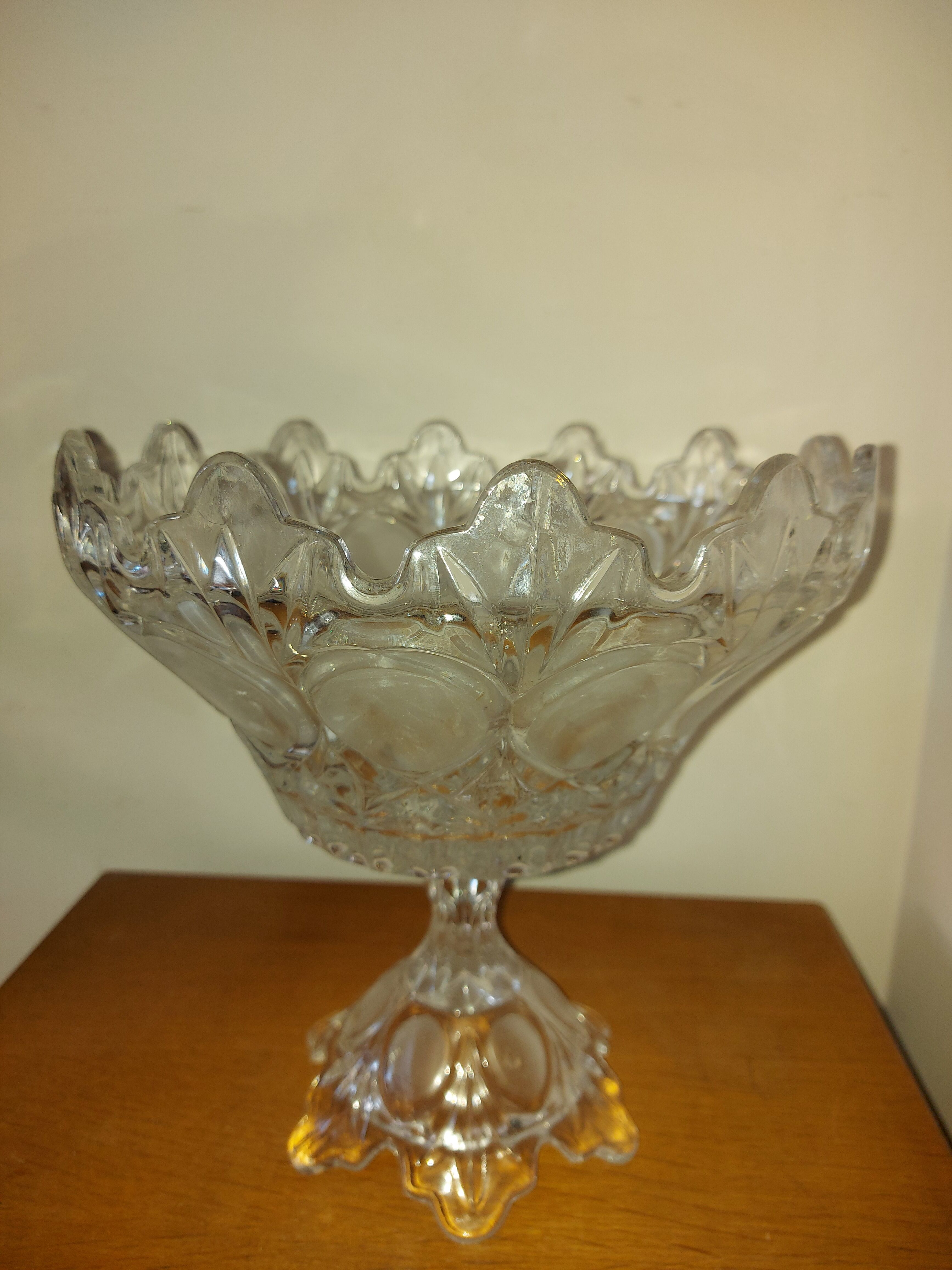Fruit cup, crystal compotier