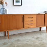 Enfilade en teck par Nils Jonsson 220 cm