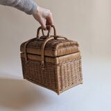 Wicker basket