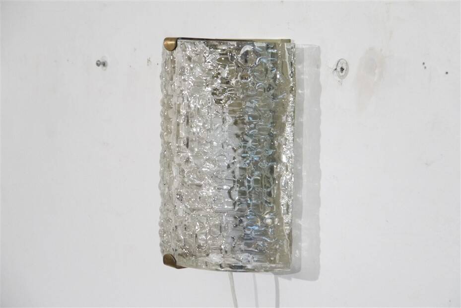1970 wall lamp in brass and glass