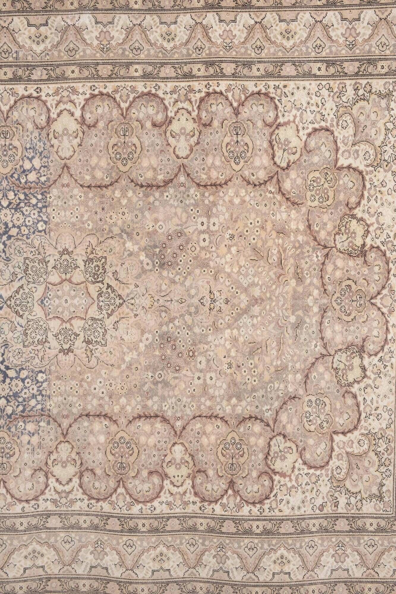 Vintage Turkish handmade rug 212x294 cm