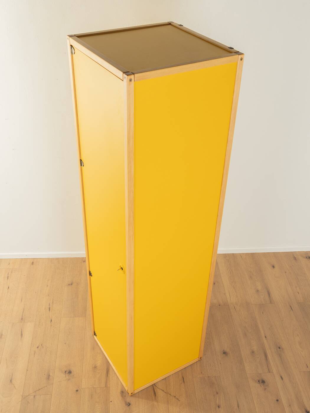 Flötotto wardrobe