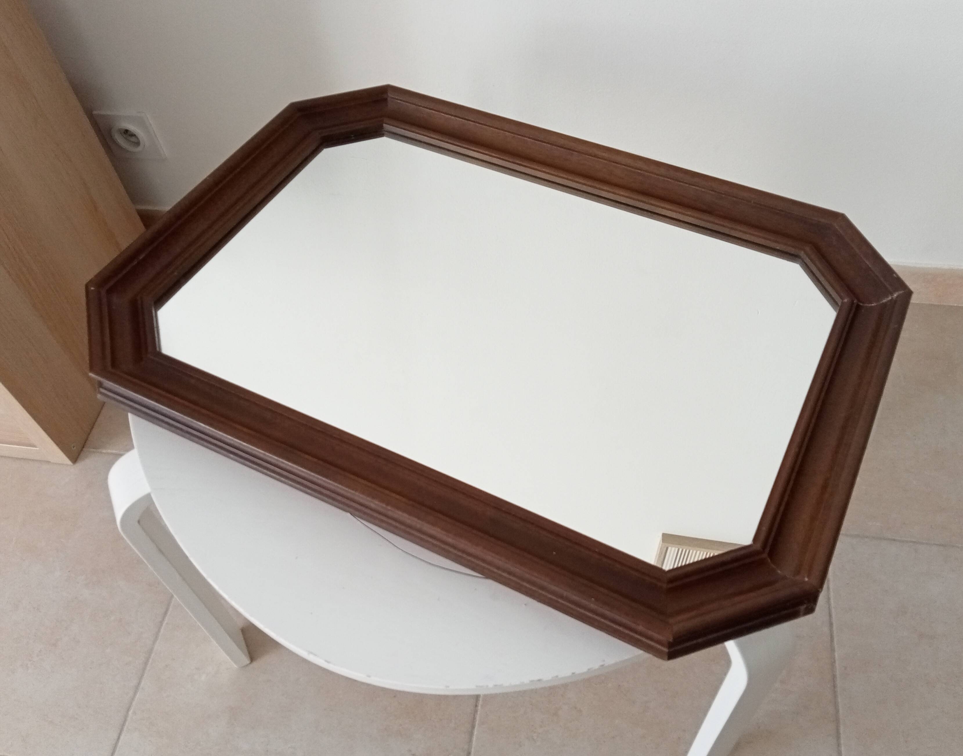 Vintage octagonal mirror from the 70s/80s.