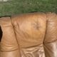 Paire de fauteuils et ottoman cuir marron stressless erkones
