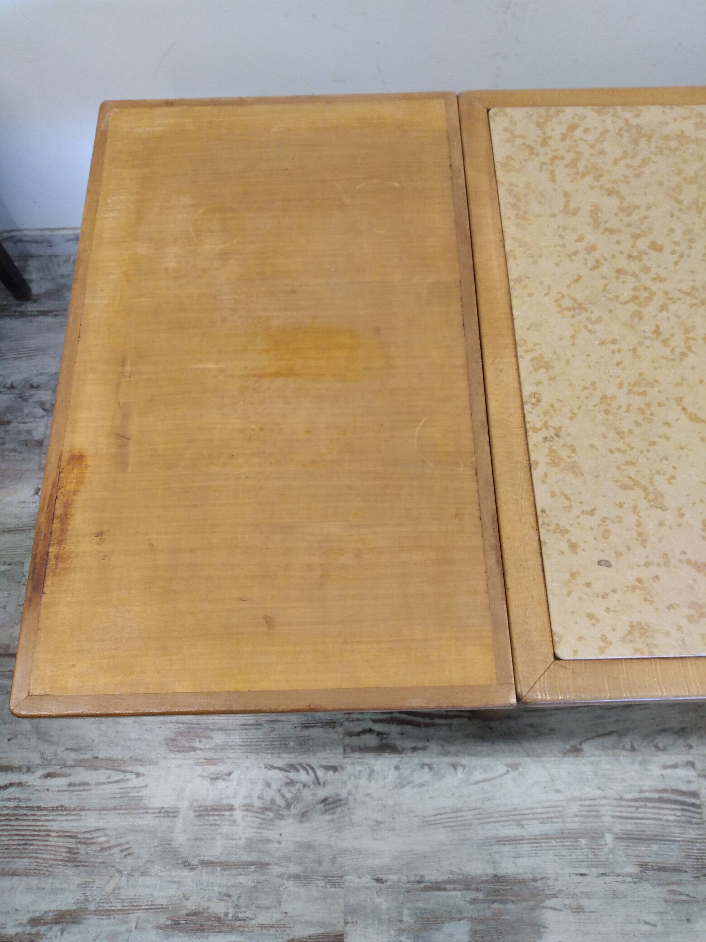 Wood and marble table with extensions