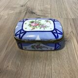 Jewelry box at the end of the 19th century