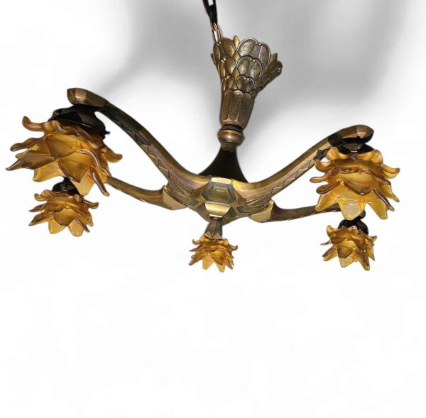 Suspension Art Déco / Art Nouveau / 5 bras en laiton / Abat-jour floraux soufflés à la main