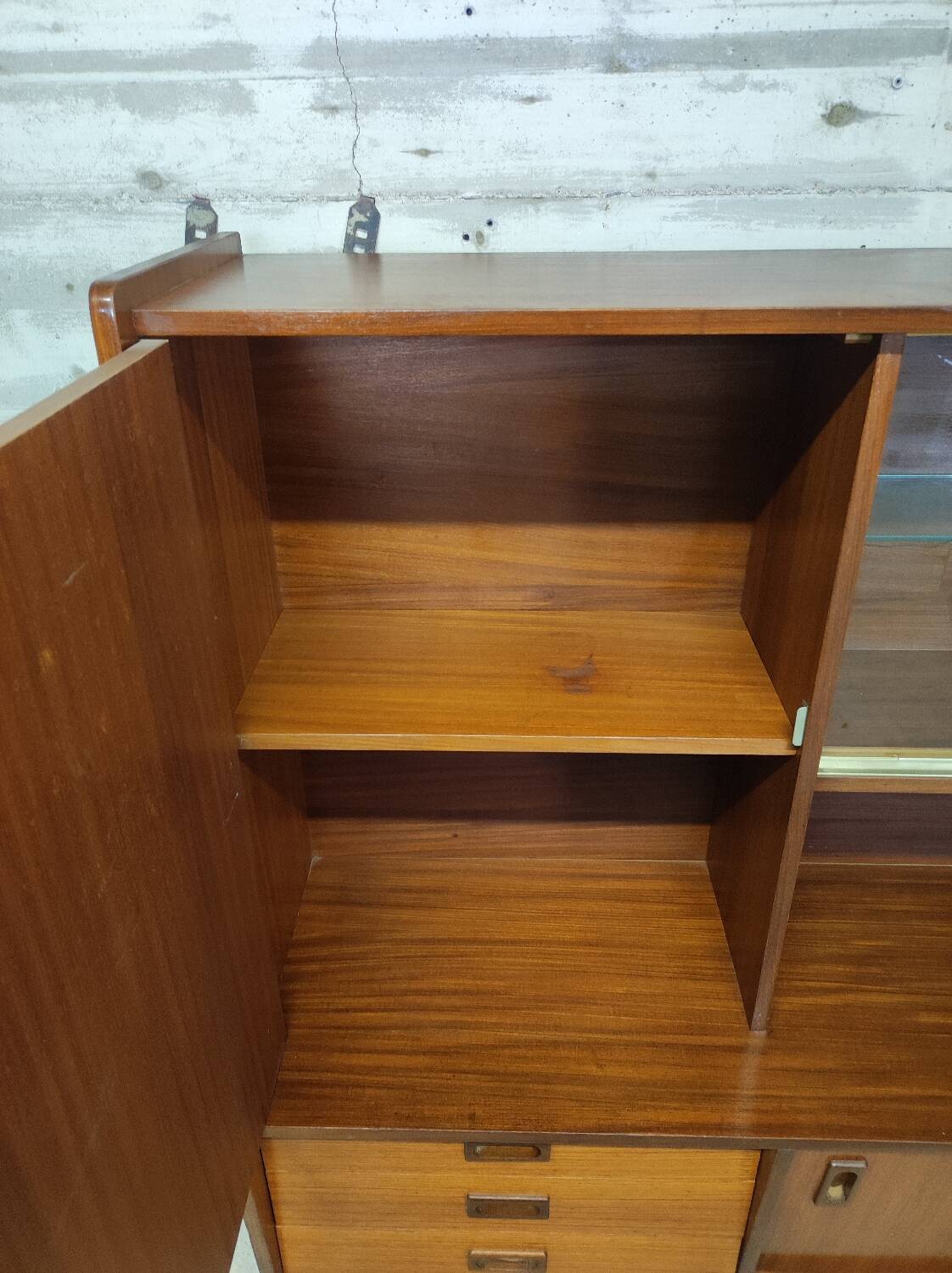 Vintage sideboard / buffet