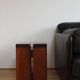 Table d'appoint vintage en bois massif