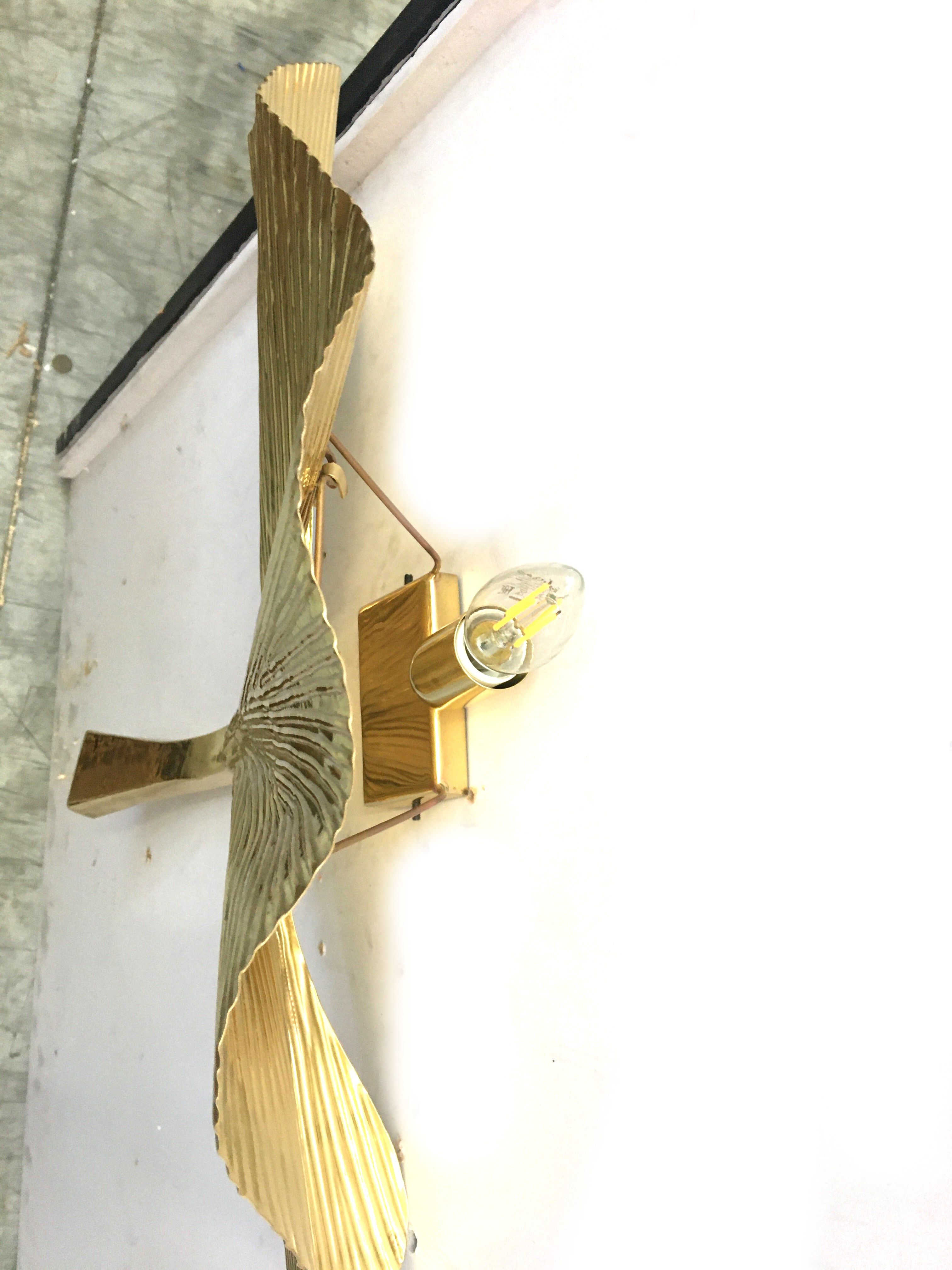 Wall lamp golden brass frame sheets by Ginko Biloba