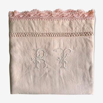 Old sheet in pure linen washed rose tea