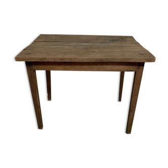 Farm table