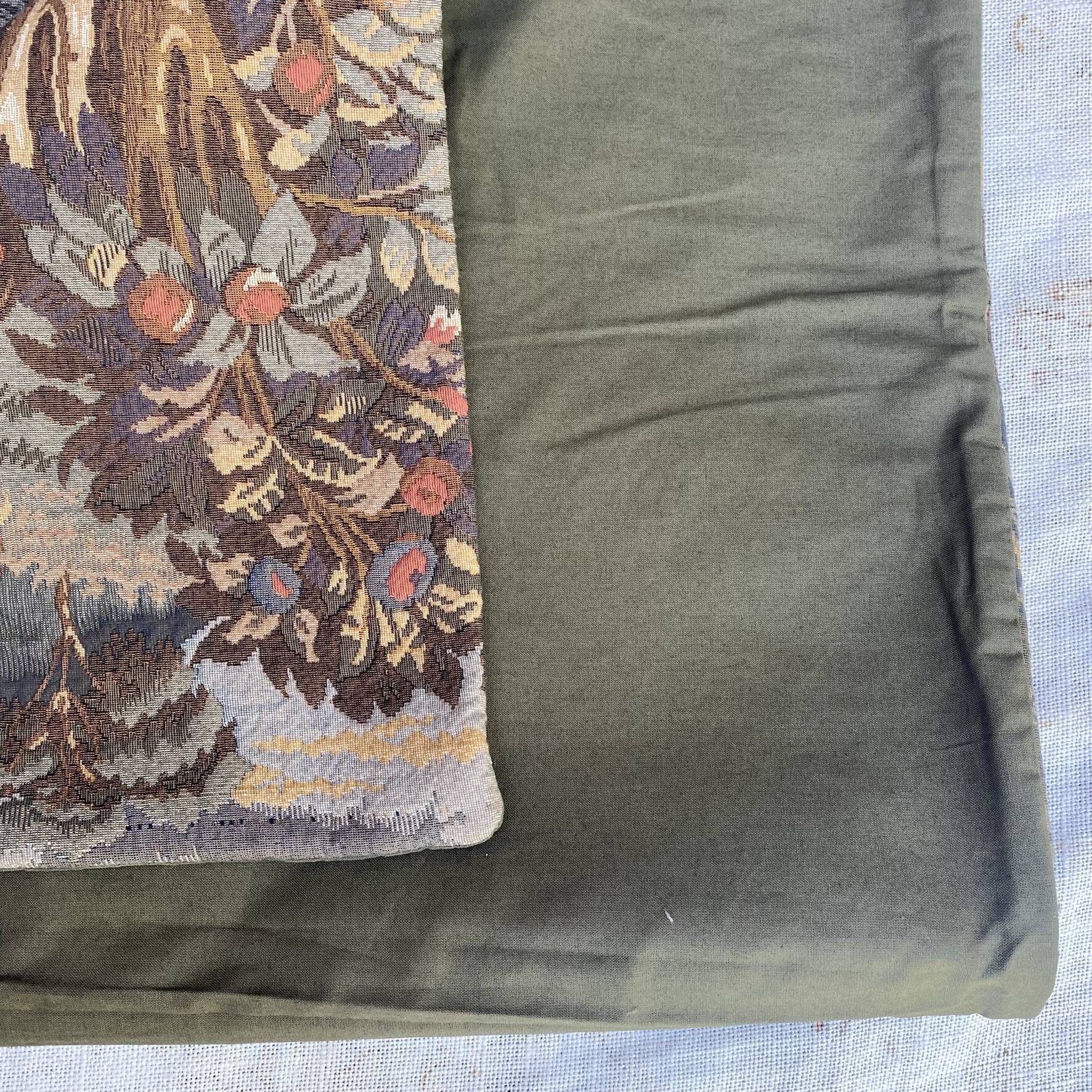 Medieval style wall tapestry 100 × 64 cm