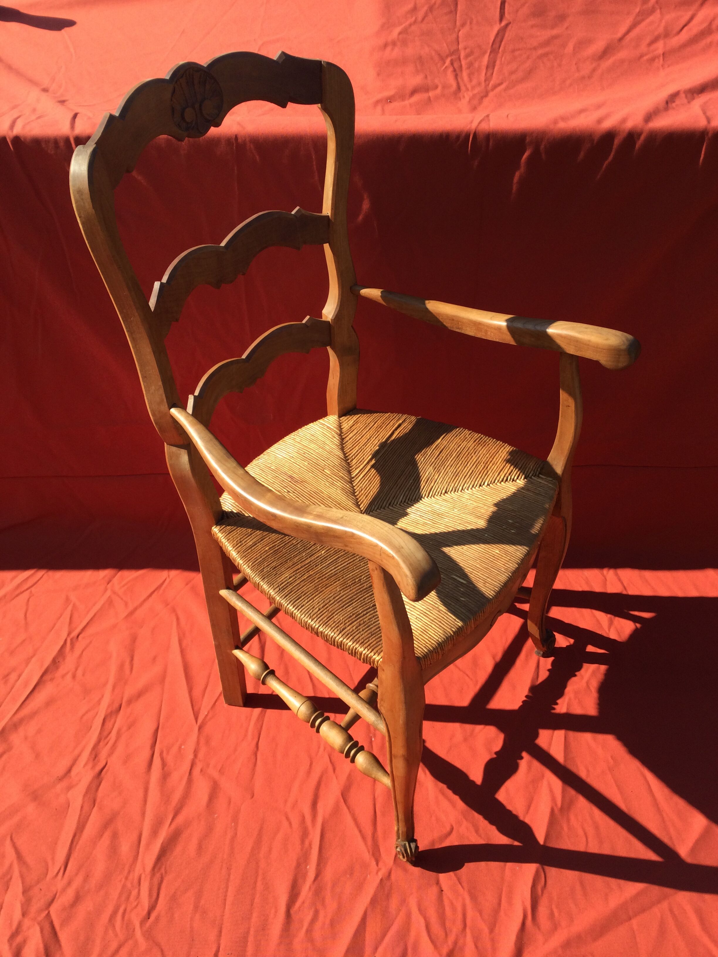 Rustic chair Louis XV mulched in cherry