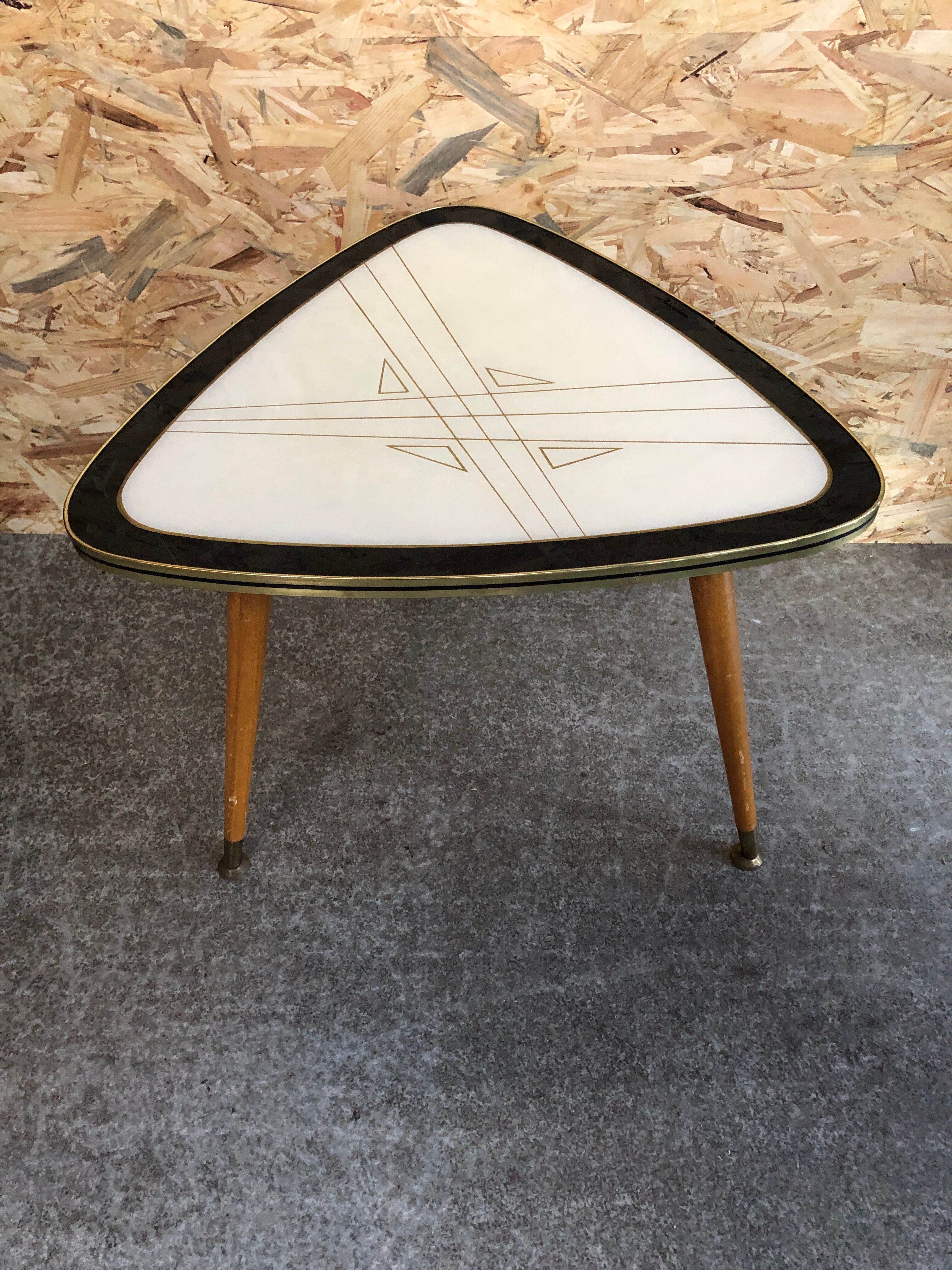 Old coffee table mediator wood & resin compass feet 70s vintage