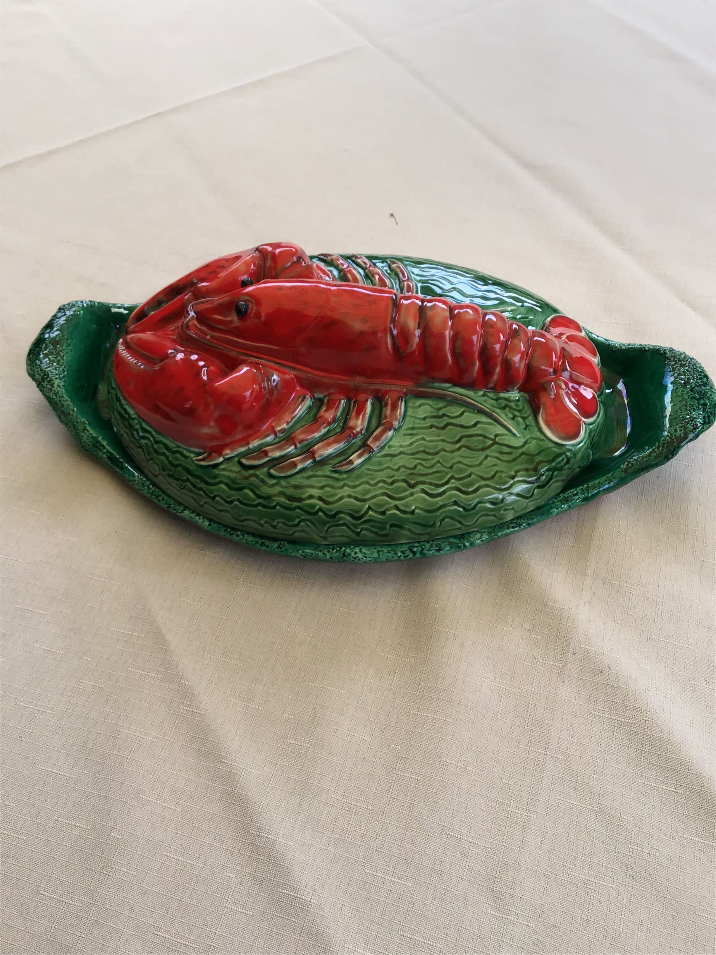 Dish with lobster lid slurry from the 60s