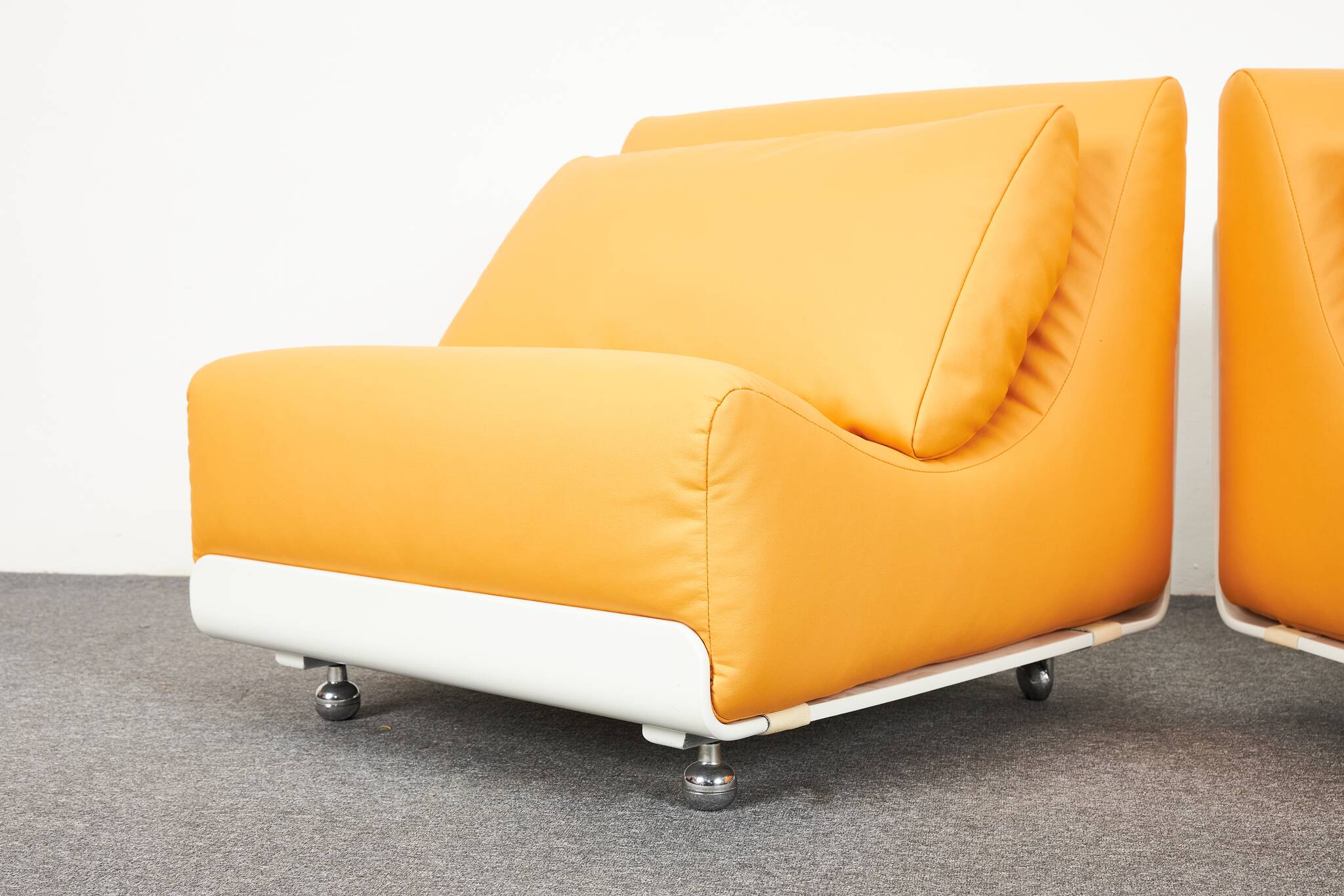 Space Age Orbis lounge chairs by Luigi Colani for CORE 1970s