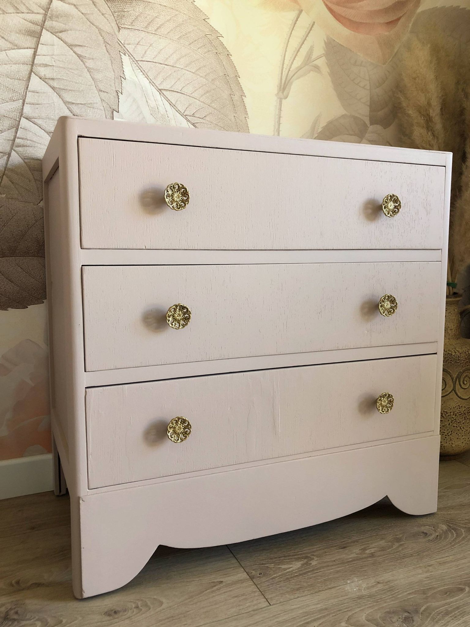 Vintage chest of drawers revisited in old powder pink