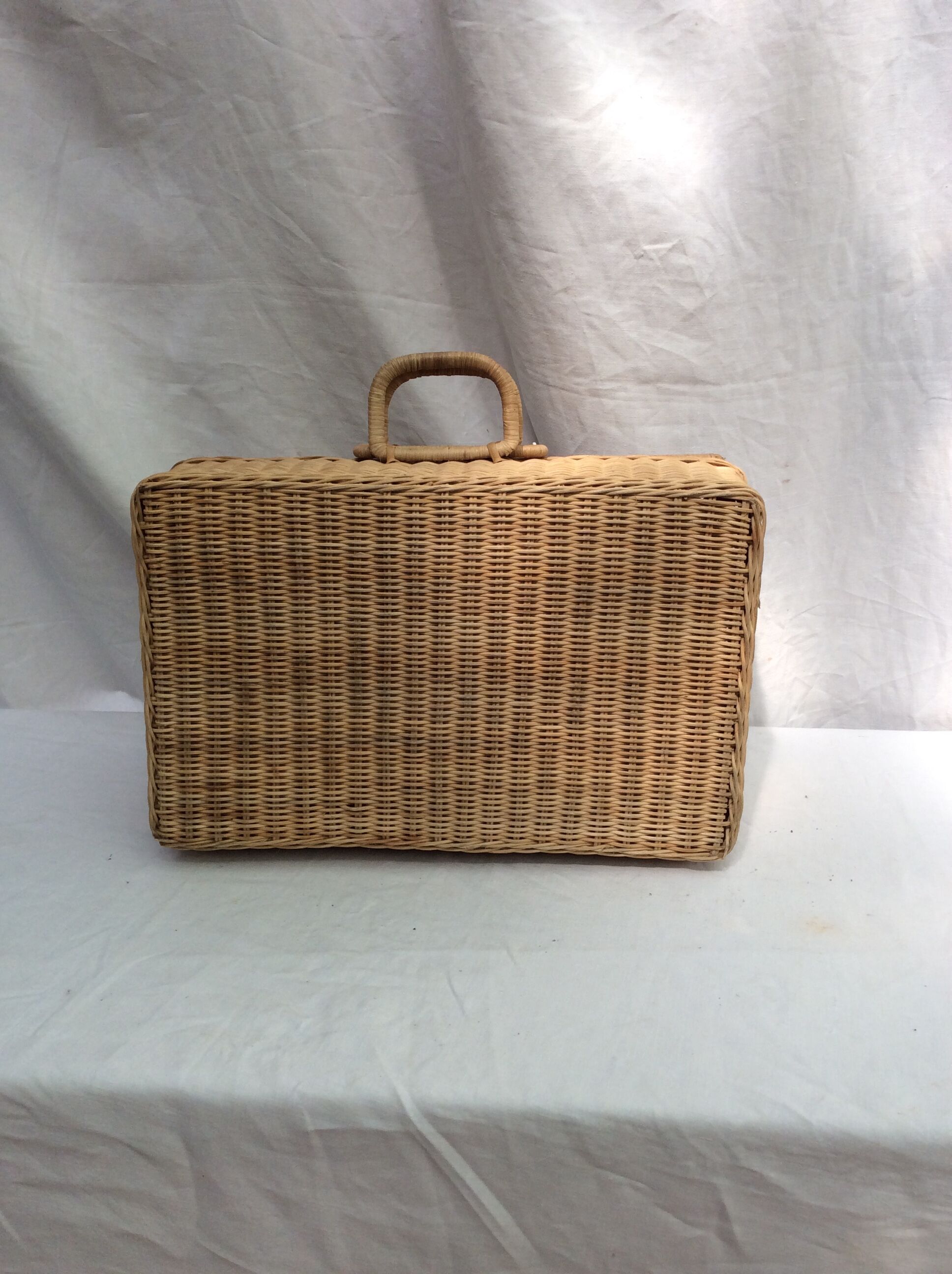 Vintage wicker case