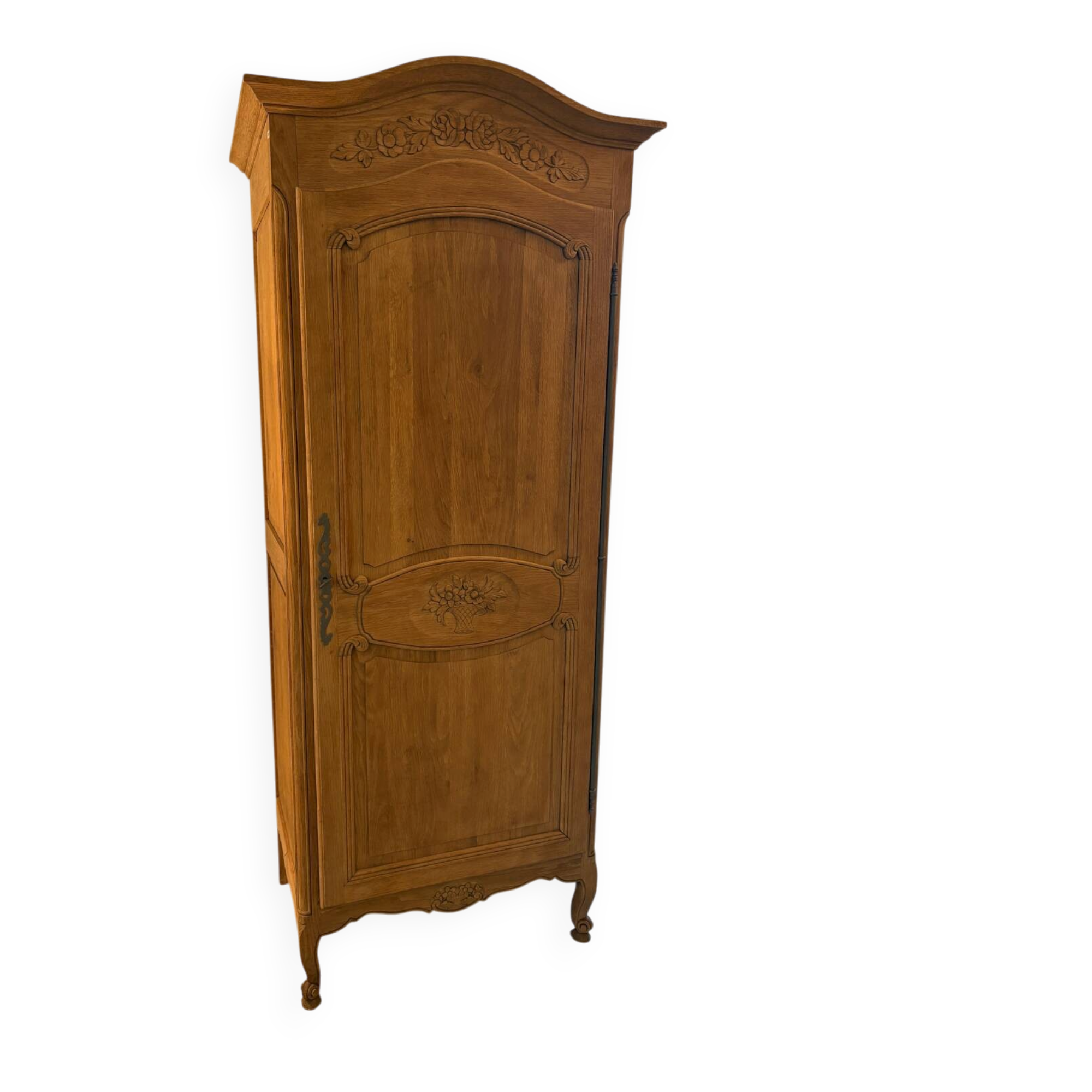 Oak bonnetière sandblasted