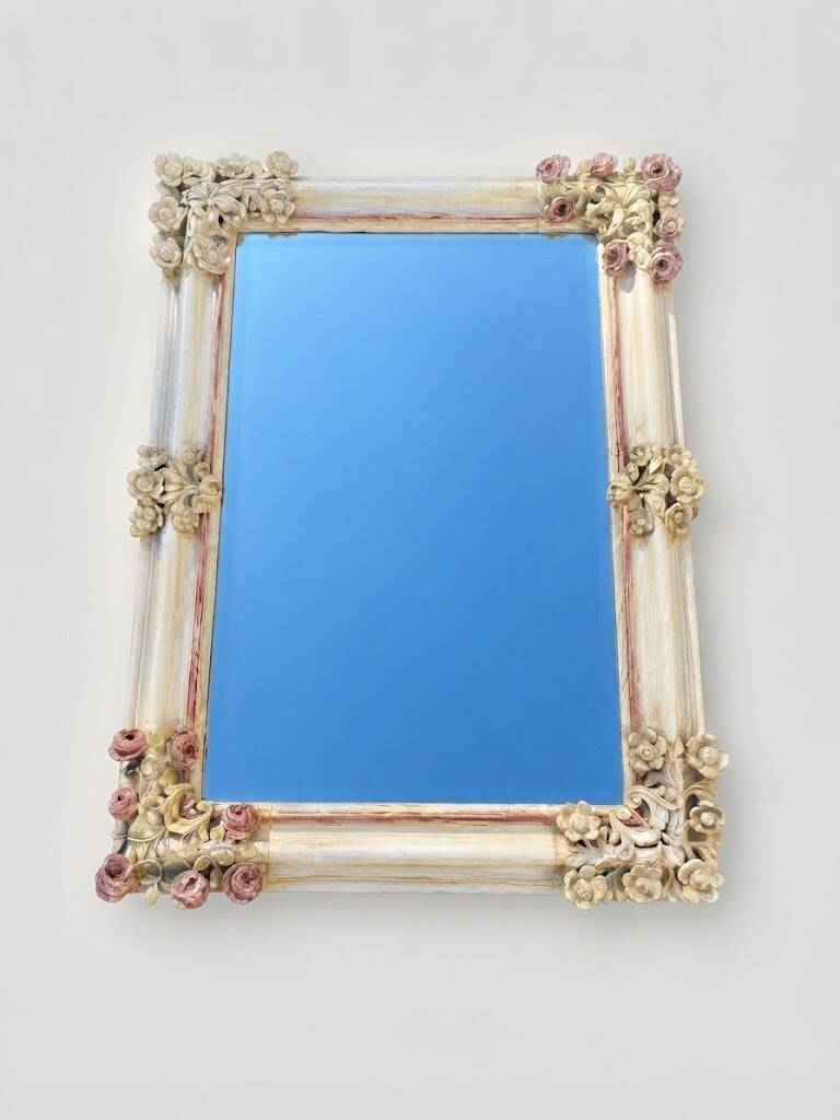 Large decorative mirror with a relief design of roses and flowers – Romantic style