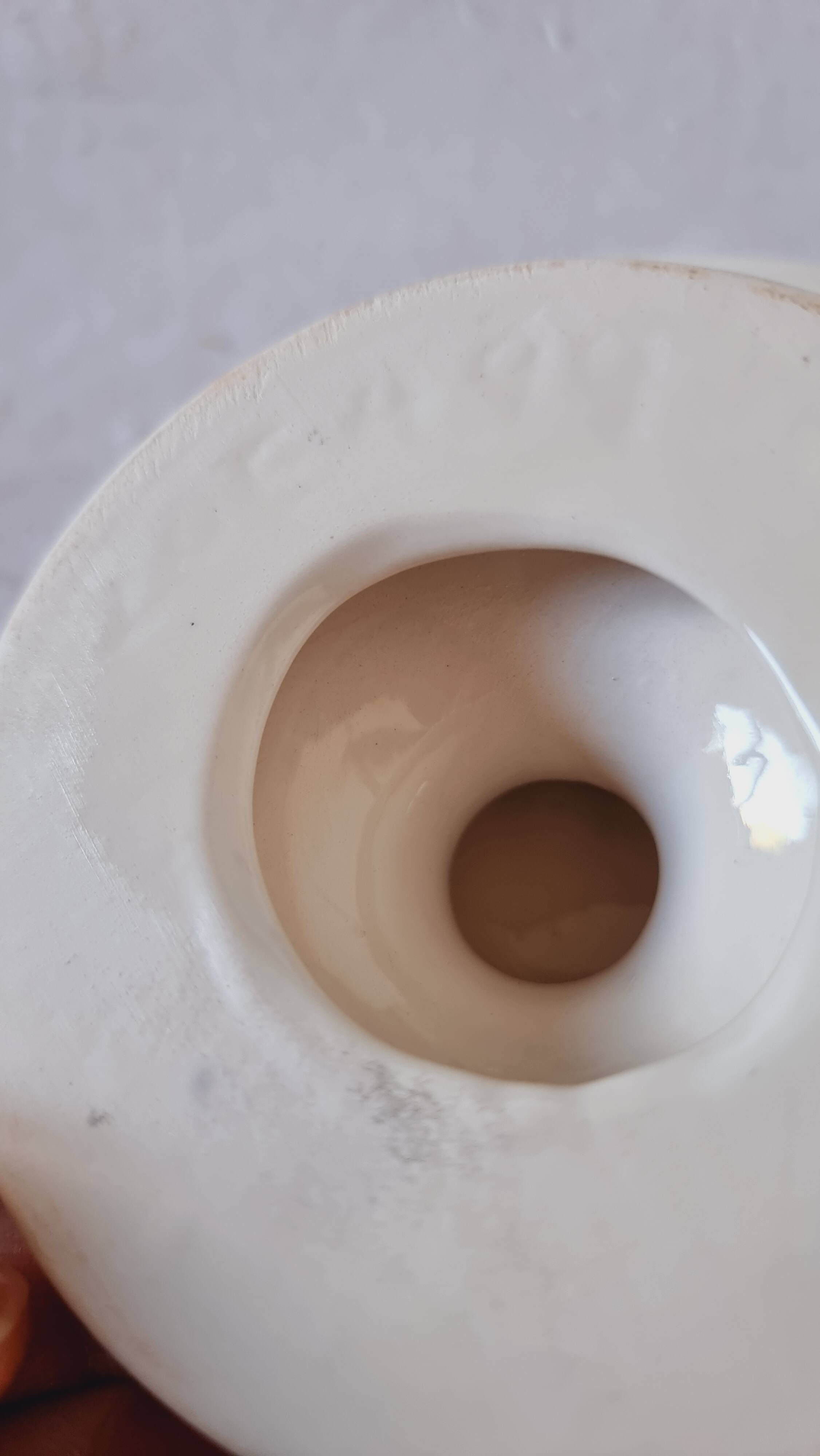 Vintage Italian raised plate in hand-painted ceramic.