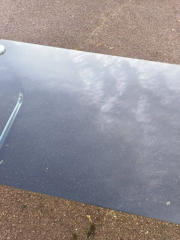 Table basse chromé et verre noir fumé space age italienne