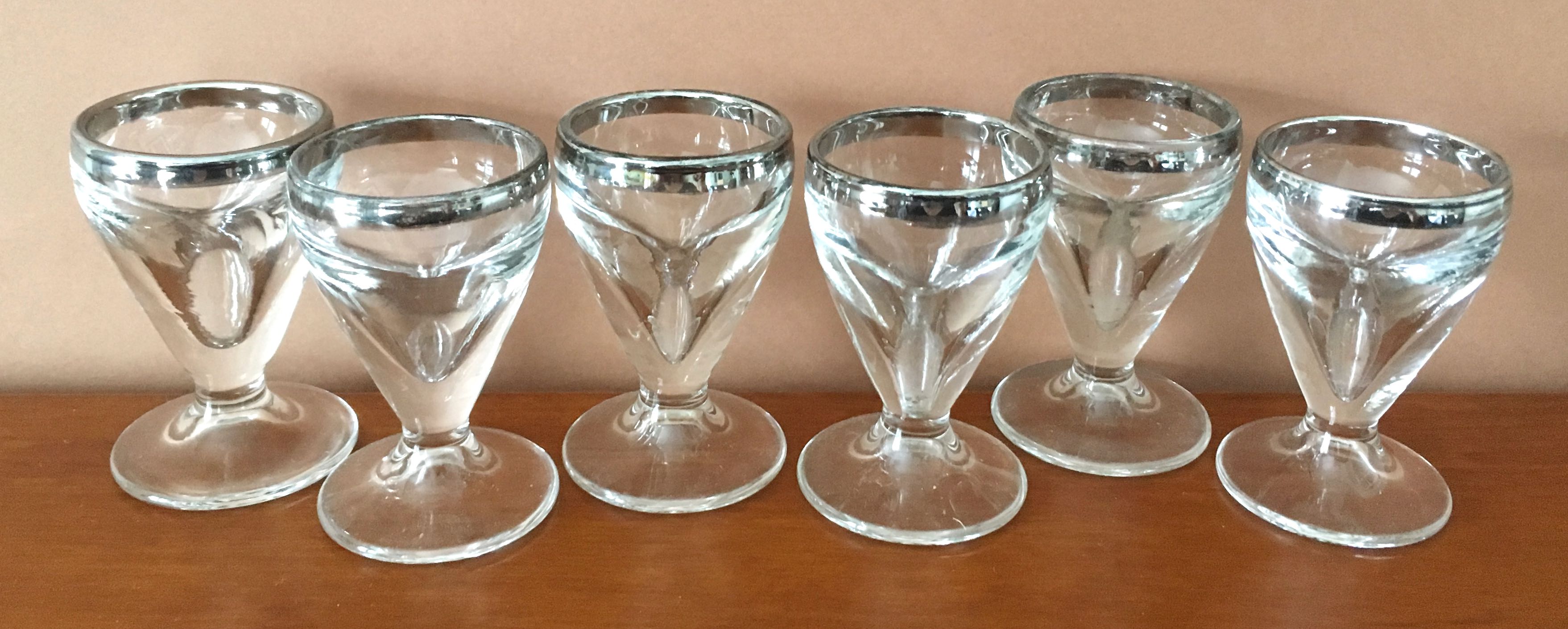 Set 6 alcohol glasses 50s