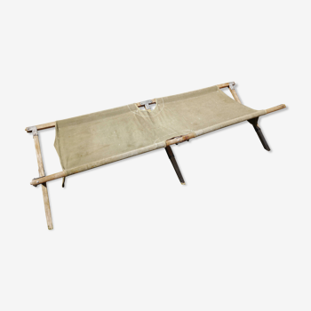 Bending pecking camp bed