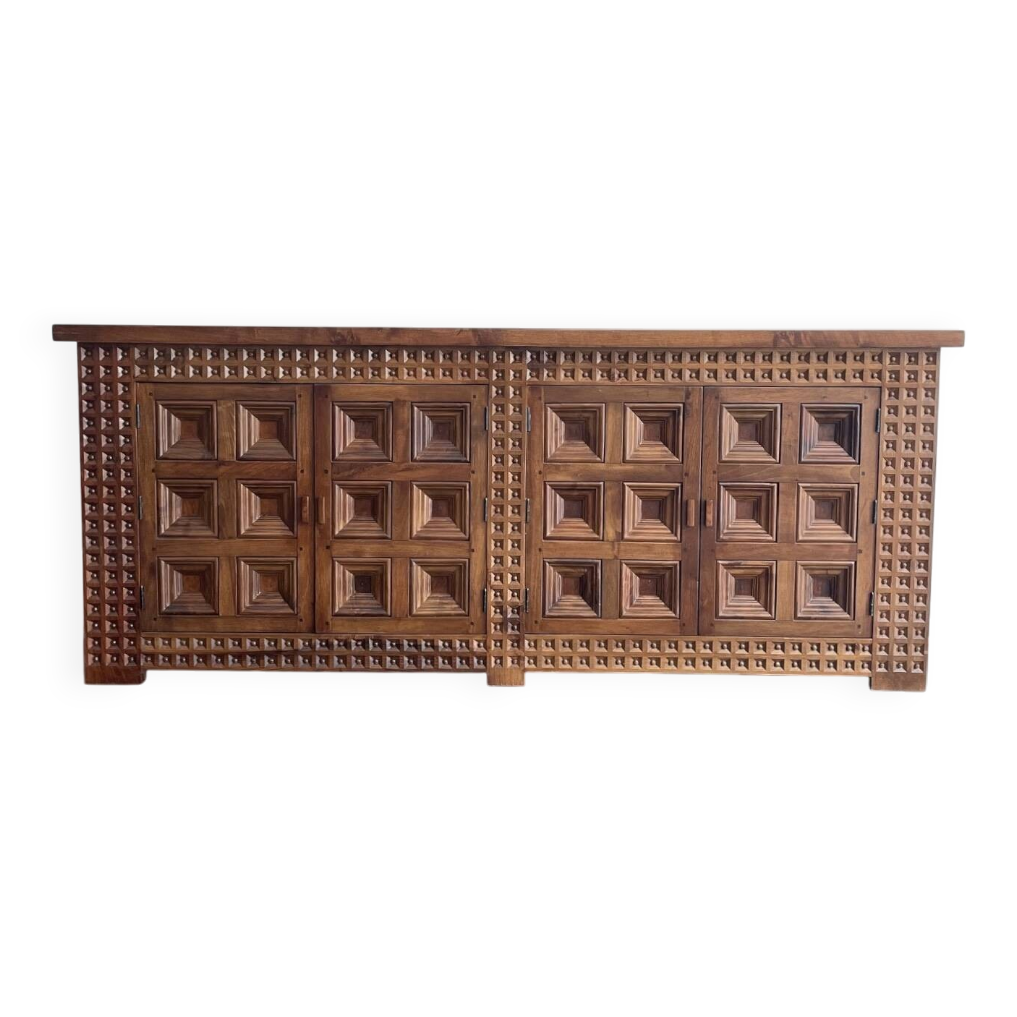 Buffet espagnol Brutalis