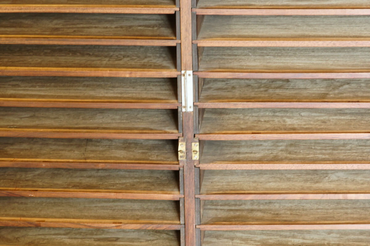 Art Deco binder, two doors