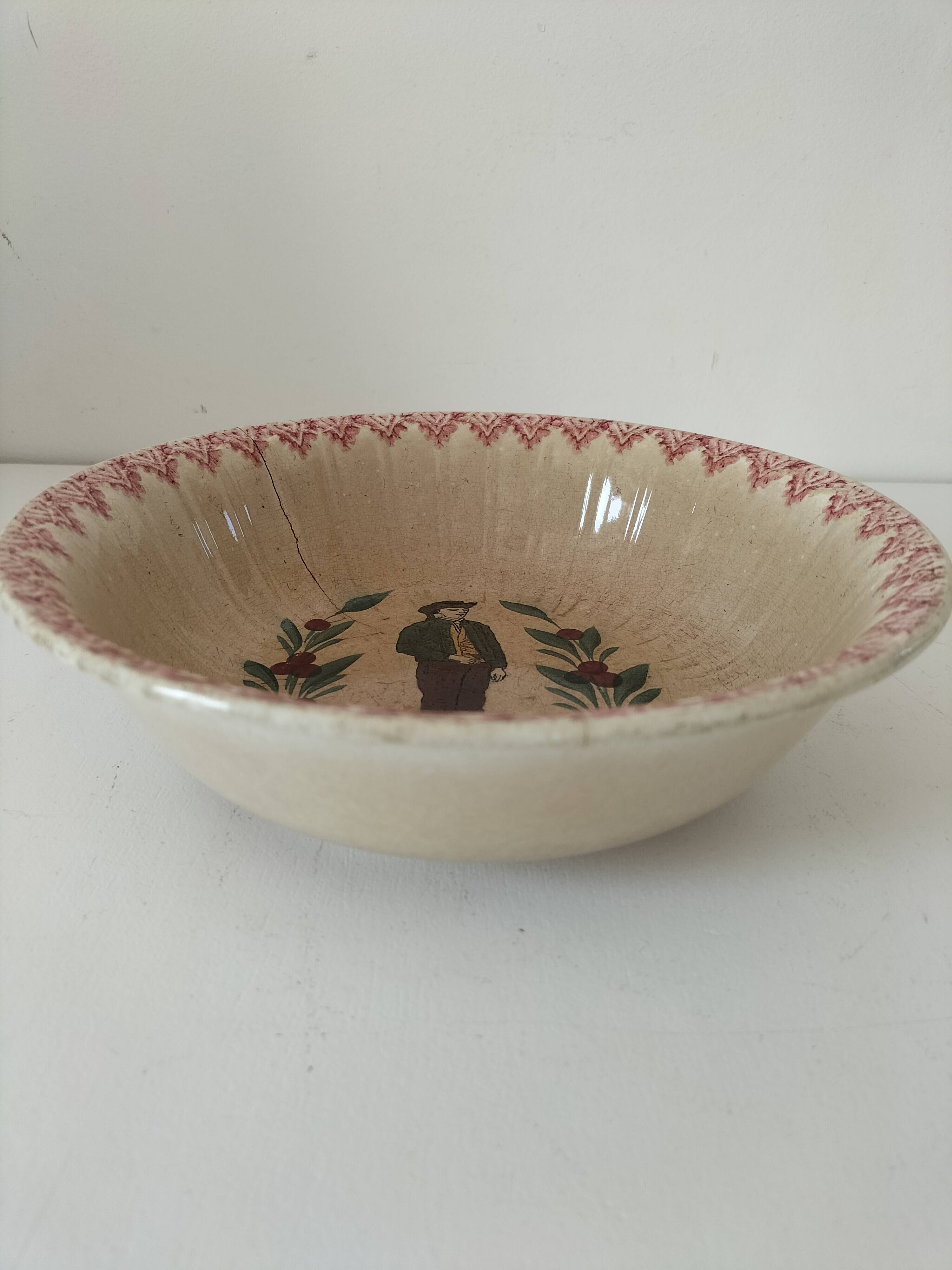 Old regional dish HB & Cie iron earth